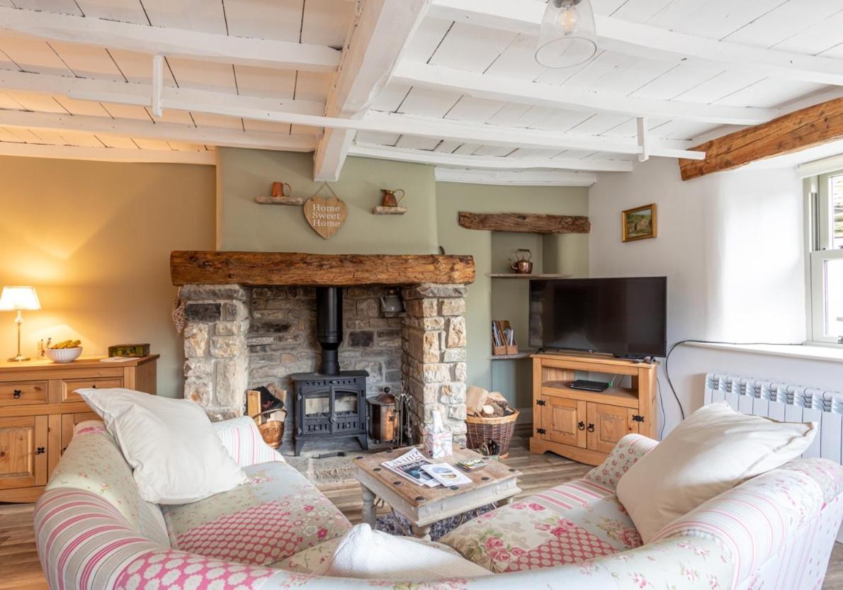 Ivy Cottage Low Eskcleth Bagian luar foto