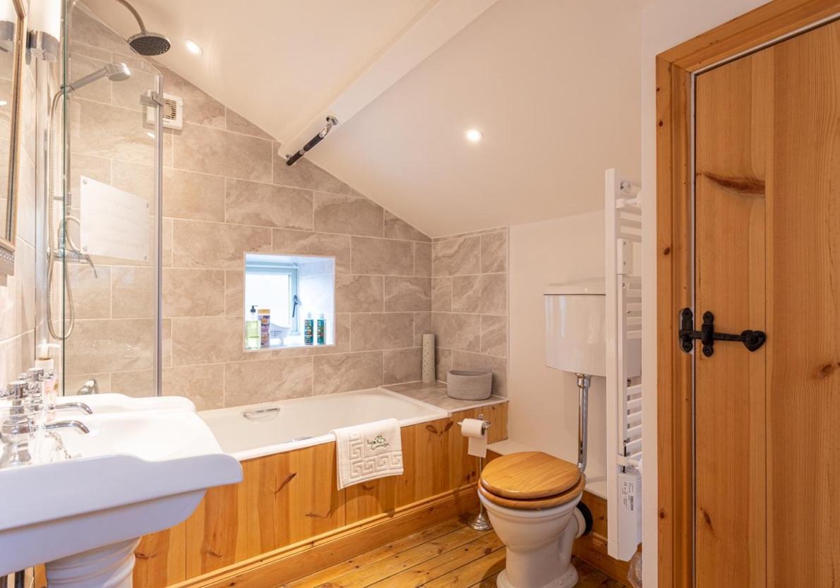 Ivy Cottage Low Eskcleth Bagian luar foto